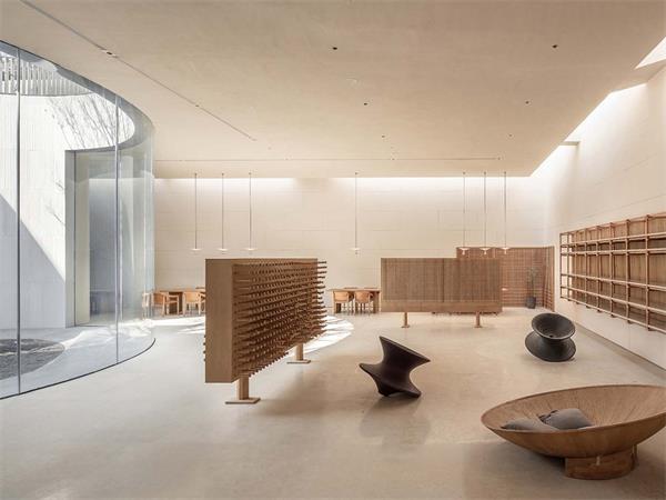“湖泊下閱讀”售樓處